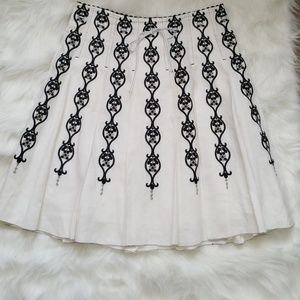 Pretty White and Black Pleated Skirt